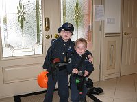  Yes, these pistols are loaded.. watch out!